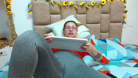 Snapshot of isisduzan chatting on 12/09/24, 05:29 isisduzan online show from 12/09/24, 05:29