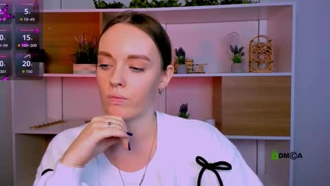 Snapshot of isla_dior chatting on 11/08/25, 08:03 isla_dior online show from 11/08/25, 08:03