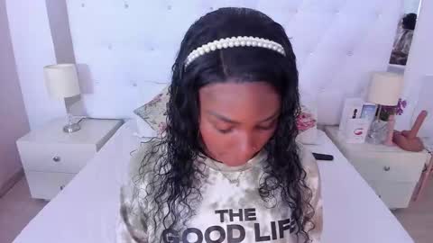 Vanessa online show from 10/09/25, 11:19