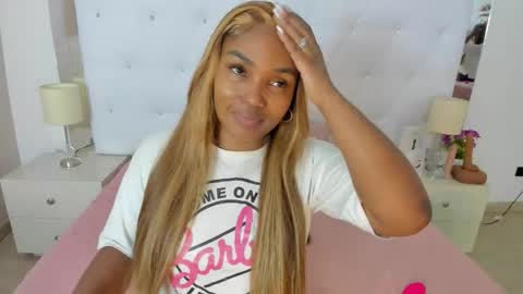 Vanessa online show from 12/04/25, 11:19