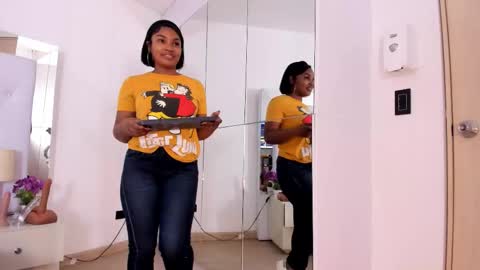 Vanessa online show from 01/19/26, 11:25