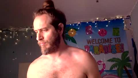 Snapshot of islanddudehawaii chatting on 03/12/25, 12:20 IslandDudeHawaii online show from 03/12/25, 12:20