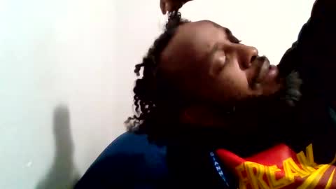 Snapshot of islandmaker chatting on 01/19/26, 10:41 islandmaker online show from 01/19/26, 10:41