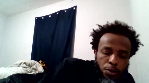 Snapshot of islandmaker chatting on 02/03/26, 01:04 islandmaker online show from 02/03/26, 01:04