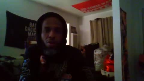 Snapshot of islandmaker chatting on 03/05/26, 12:06 islandmaker online show from 03/05/26, 12:06