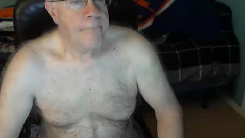 Snapshot of islesman22 chatting on 12/28/24, 11:09 islesman22 online show from 12/28/24, 11:09