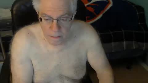 Snapshot of islesman22 chatting on 01/22/25, 10:40 islesman22 online show from 01/22/25, 10:40