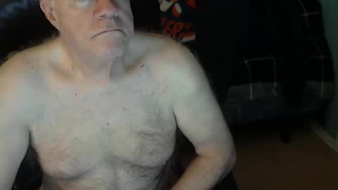 Snapshot of islesman22 chatting on 02/09/25, 11:25 islesman22 online show from 02/09/25, 11:25