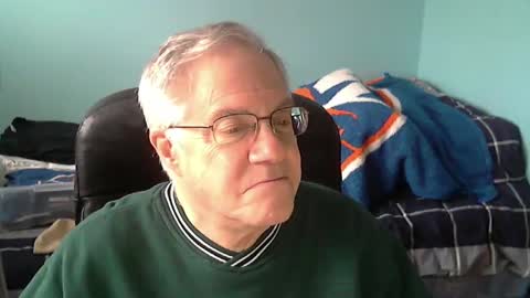 Snapshot of islesman22 chatting on 02/15/25, 06:33 islesman22 online show from 02/15/25, 06:33