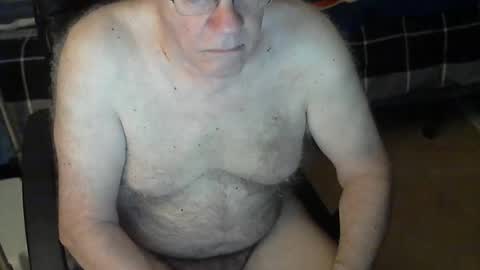 Snapshot of islesman22 chatting on 10/14/25, 09:32 islesman22 online show from 10/14/25, 09:32