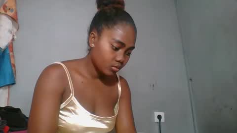 ismayrah online show from 04/10/26, 07:57