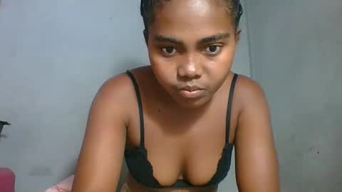 ismayrah online show from 04/11/26, 01:15