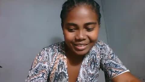 ismayrah online show from 04/12/26, 02:00