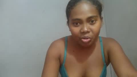 ismayrah online show from 04/18/26, 07:01