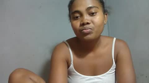 ismayrah online show from 04/19/26, 06:10