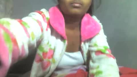 ismayrah online show from 06/08/26, 04:02
