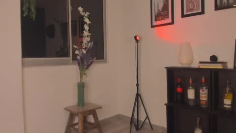 Julyane online show from 02/16/25, 02:42