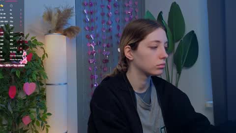 Emilia online show from 02/26/26, 06:12