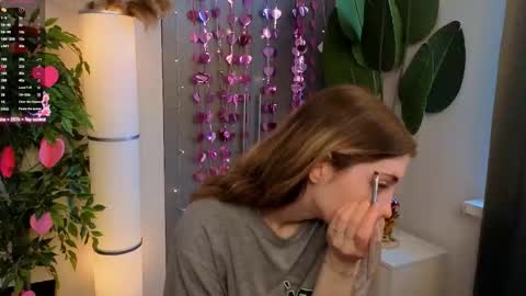 Emilia online show from 02/27/26, 06:24