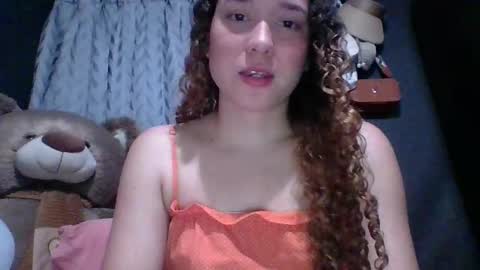 Snapshot of issa30213 chatting on 11/13/25, 02:54 Issa online show from 11/13/25, 02:54