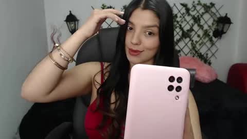 Issa  online show from 10/03/25, 02:03