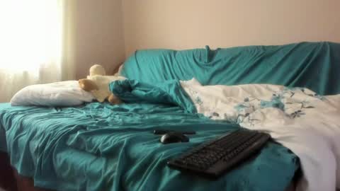 Issabelle online show from 04/01/26, 06:03