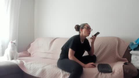 Issabelle online show from 07/15/26, 07:46