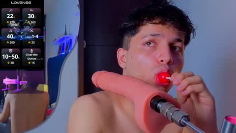 Snapshot of issac_james chatting on 11/07/25, 05:29 Issac online show from 11/07/25, 05:29