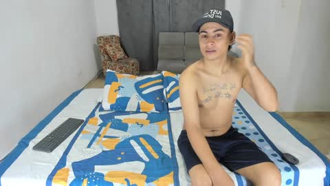 Snapshot of issalovexxx chatting on 01/21/25, 05:38 Isabella online show from 01/21/25, 05:38