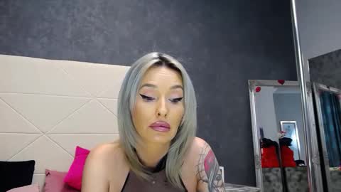 IssaSmyth online show from 03/06/26, 04:36