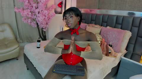 Iseey online show from 12/10/24, 09:12