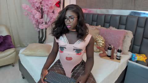 Iseey online show from 01/05/25, 09:15