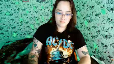 Yiz online show from 03/03/26, 04:51