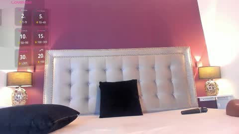 Snapshot of issyrosse chatting on 11/29/25, 12:08 Isabelle online show from 11/29/25, 12:08