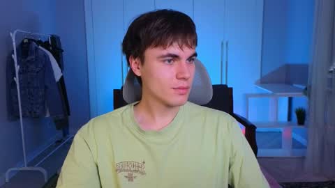 Maks online show from 02/17/25, 10:40