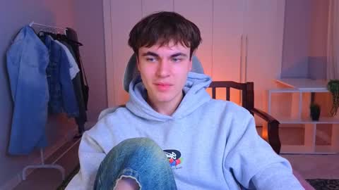 Maks online show from 03/11/25, 09:13