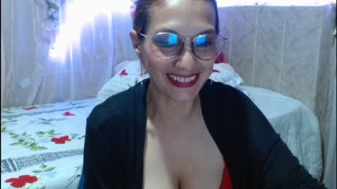 Itala Gomez online show from 12/29/24, 10:47