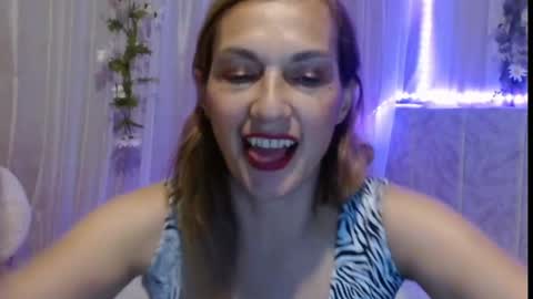 Itala Gomez online show from 02/19/25, 12:57