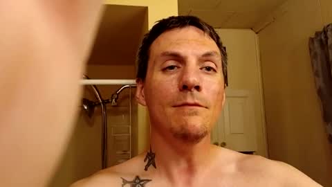 Snapshot of italian_stallion_22 chatting on 06/13/26, 04:10 Italian stallion online show from 06/13/26, 04:10