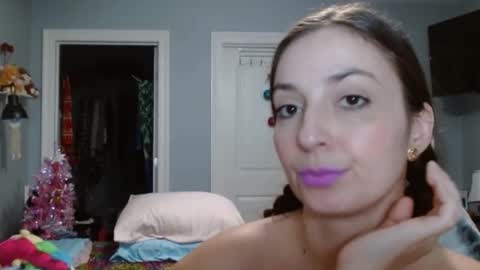 Bella Bloom online show from 12/30/24, 06:09