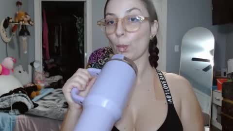 Bella Bloom online show from 01/18/25, 07:49