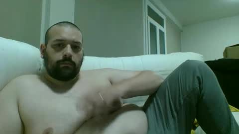italianbigboy932 online show from 05/19/26, 09:21