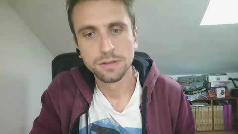 Snapshot of italiano116116 chatting on 11/11/25, 02:28 italiano116116 online show from 11/11/25, 02:28