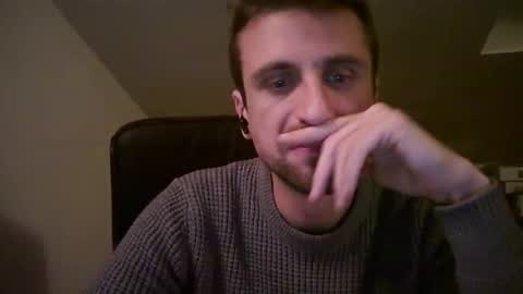 Snapshot of italiano116116 chatting on 12/17/25, 05:08 italiano116116 online show from 12/17/25, 05:08