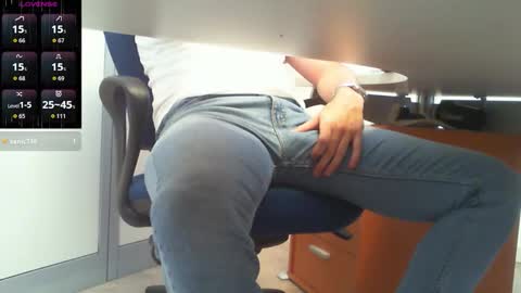 Snapshot of italiansirforyou chatting on 09/09/25, 11:21 Alex online show from 09/09/25, 11:21