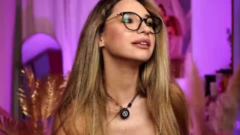 italy_baby online show from 06/06/26, 06:45