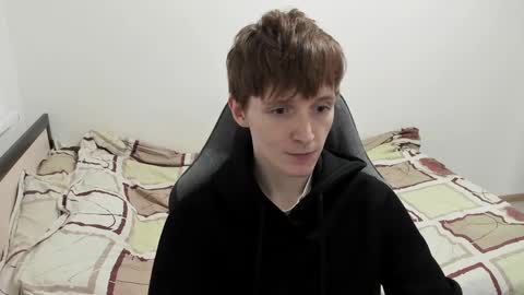 Snapshot of ithan_red chatting on 01/25/25, 08:21 Ethan online show from 01/25/25, 08:21