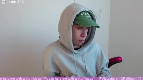 Snapshot of ithan_rose chatting on 10/22/25, 12:27 Ithan online show from 10/22/25, 12:27