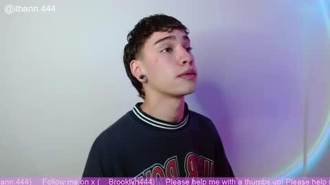 Snapshot of ithan_rose chatting on 10/26/25, 08:31 Ithan online show from 10/26/25, 08:31