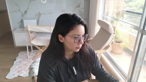 Jessi online show from 05/11/26, 08:28